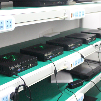 4 Anzeige Nuc Lan ITX-MINIpc Fanless abkühlende HDMI Unterstützungs1080p